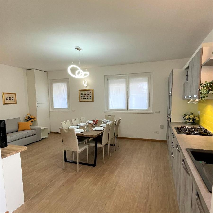 Giorni Felici Tutto Nuovo, Giardino, Parcheggio Appartement Verbania Buitenkant foto